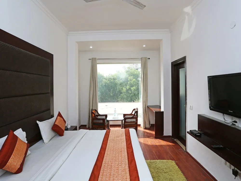 OYO 8849 Pacific Inn