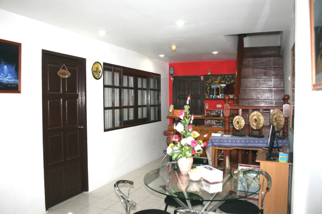 Summer Breeze Inn Hotel