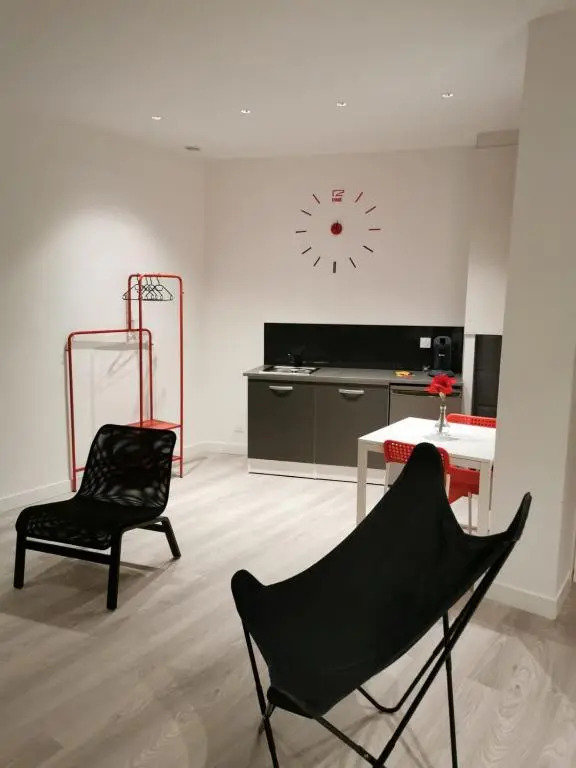 Appartement GRIS - LOVE SUITE - BALNEO-JACCUZI