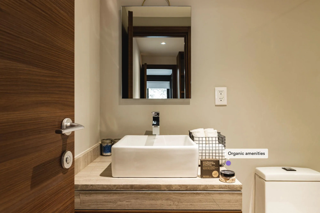 Casai Modern 2BR 2.5BA Oasis Steps From Parque Americas