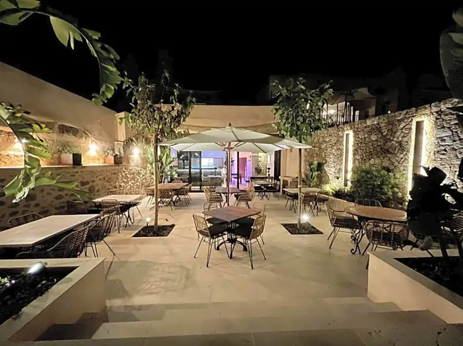 Petit Hotel Can Mel