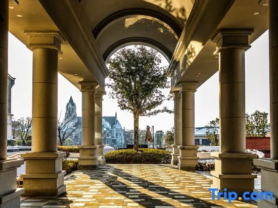 Wuyi Huakaishengdu Hot Spring Resort Hotel