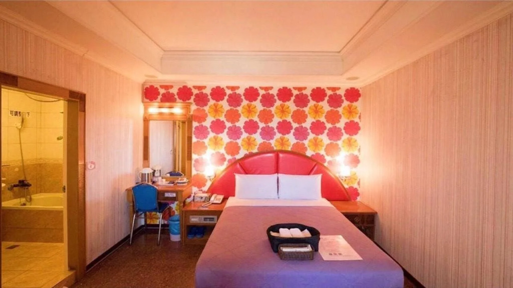 安尼赫時尚旅店 Anich Fashion Inn I 墾丁大街 I 親子遊戲區 I 停車位