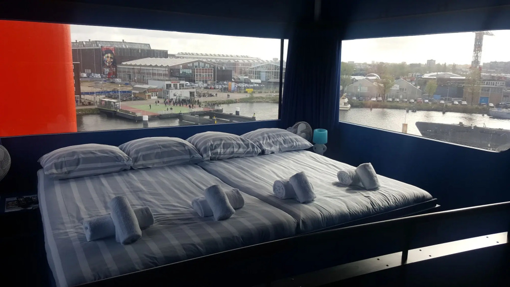 Botel