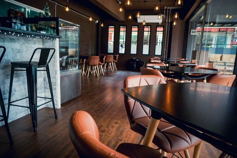 M.J. Gallery Poshtel