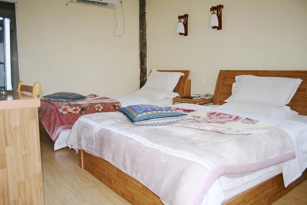 Xiangshuyuan Hostel