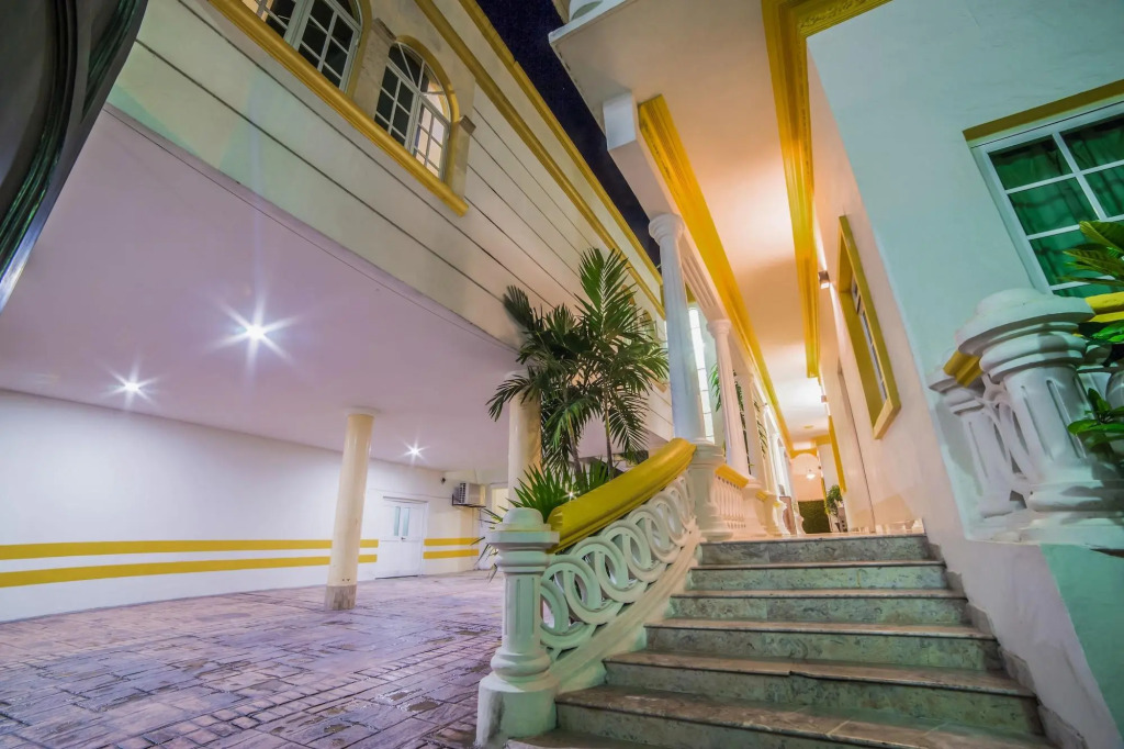 Hotel Casa Blanca