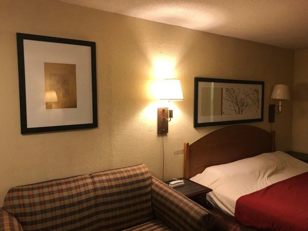 Virginian Motel