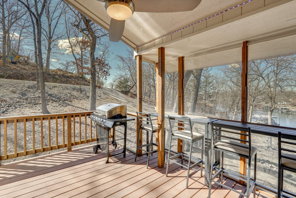 Water-view Deck! Lake Ozark Extended Stay