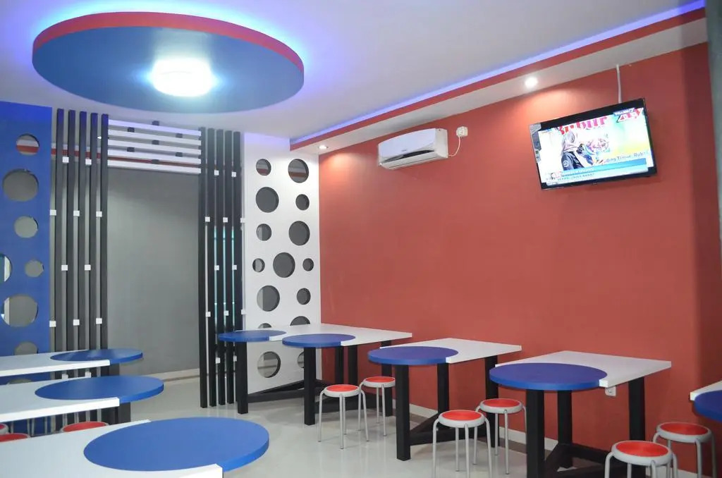 De Kayakini Hotel