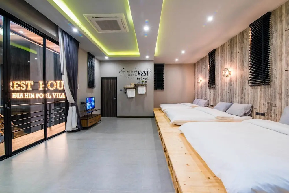 Rest House Hua Hin Pool Villa