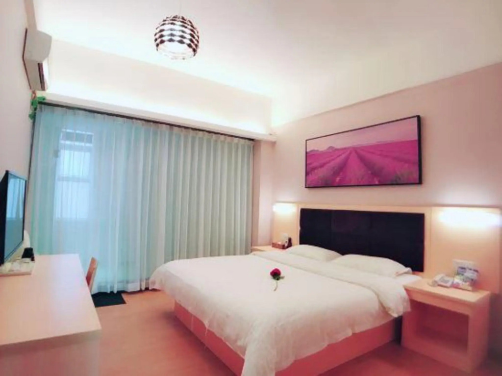 Yahao Garden Hotel (Shenzhen Songgang Metro Station)