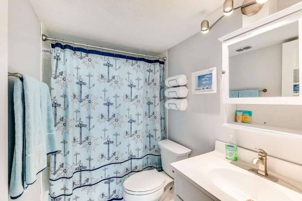 Quail Hollow A8-2d Renovated First Floor 2 Bedroom