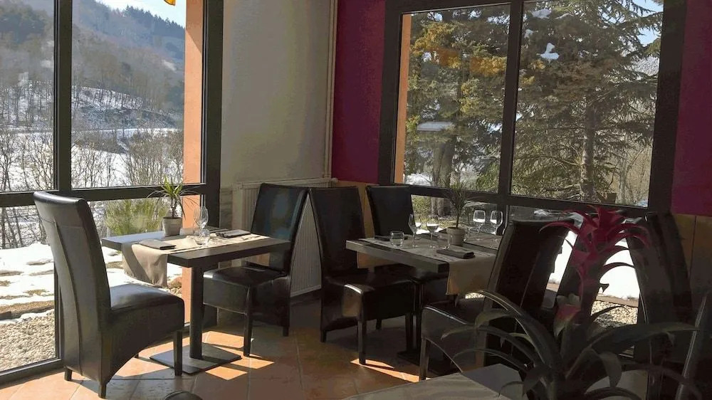 Logis Hôtel Restaurant LEscapade