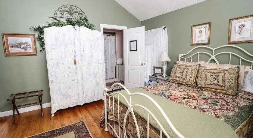 Hill House Bed and Breakfast