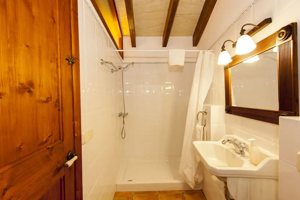Villa for 2 People in the Countryside With Private Pool, Wifi, Located Near Sant