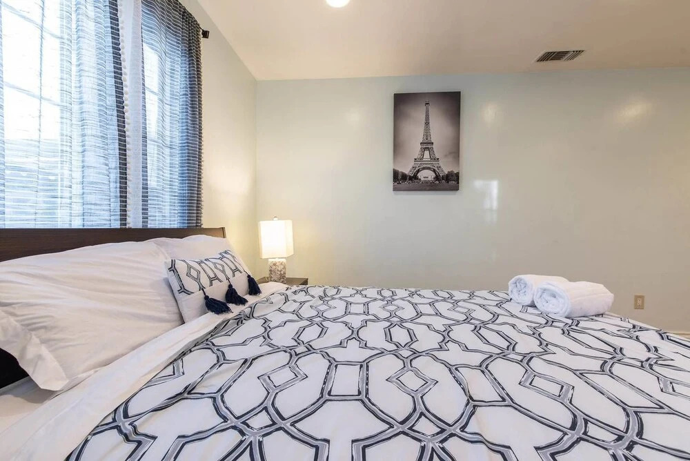 North Hollywood Spacious Vacation Paradise 3 Bdr