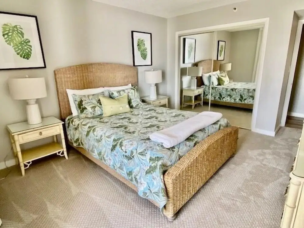 NORTH HAMPTON 1105 3 BEDROOM 3 BATH OCEAN VIEW Condo by RedAwning
