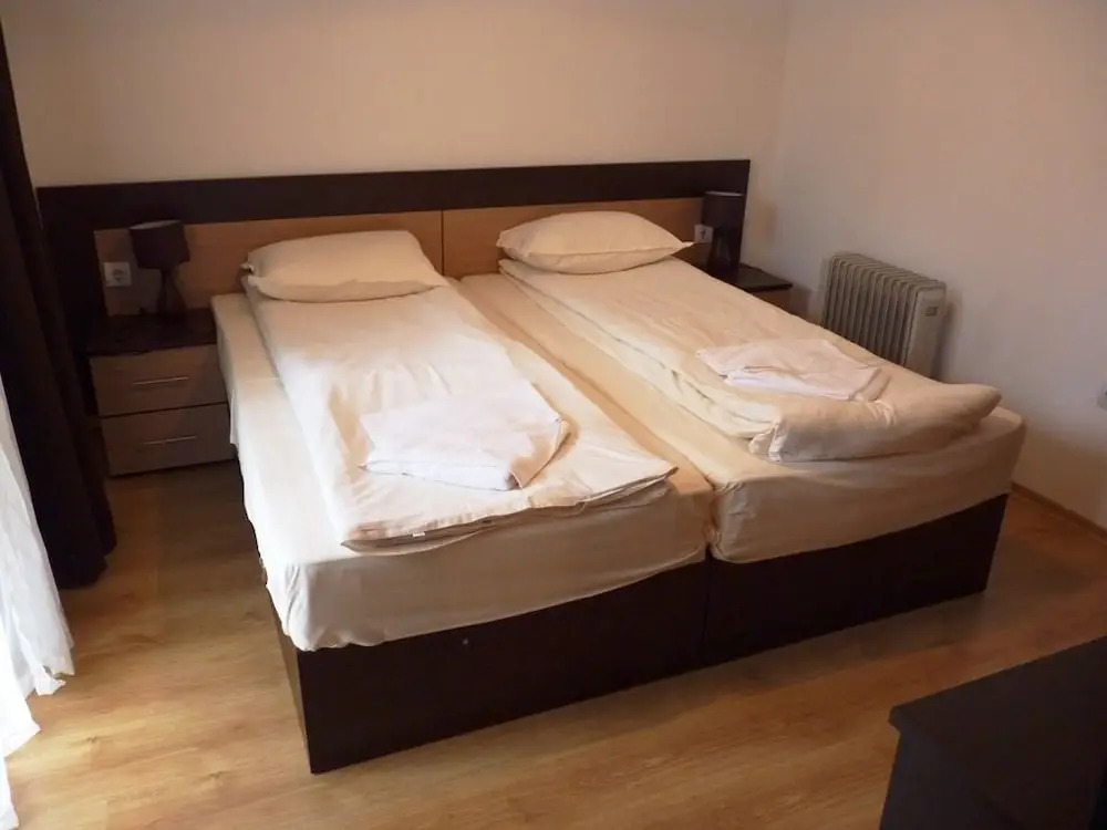 Semiramida Garden Apartment 12