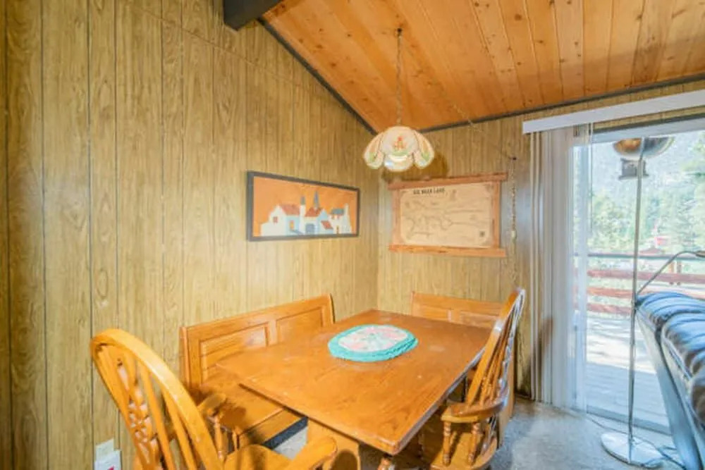 Lazy Bear Lodge