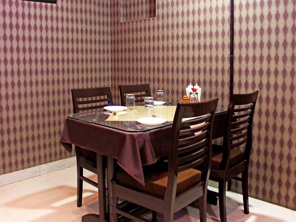 The Hotel Rajmahal & Banquet