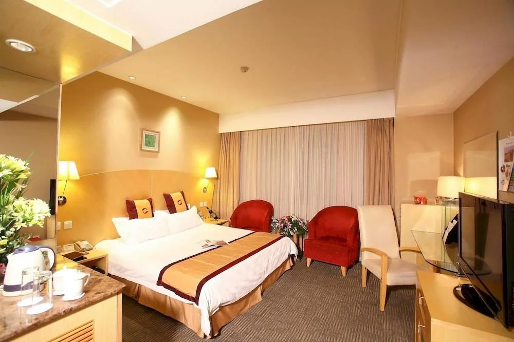 Golden Harbor Hotel