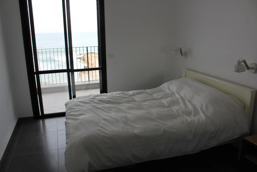 Beautiful Apartment on The First Line of The Sea