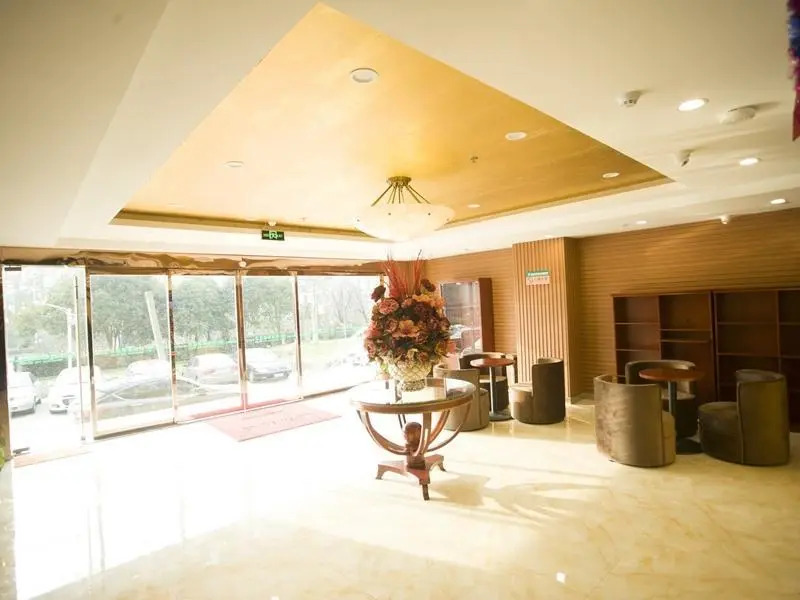 GreenTree Inn Nanjing xuanwu lake Zhongshan Mausol