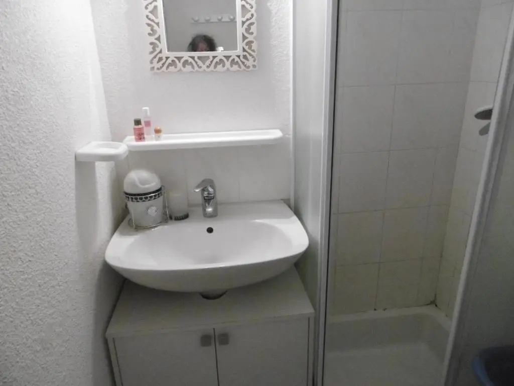 Appartement Sète, 1 pièce, 2 personnes - FR-1-472-118