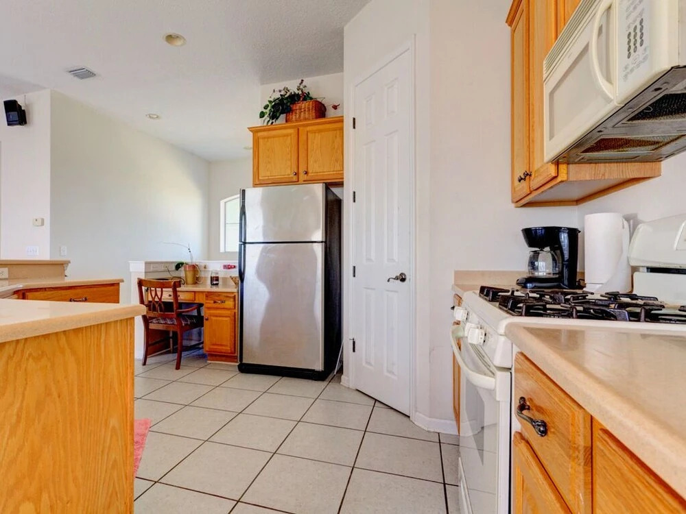 Beach Whisper, 4 Bedrooms, Sleeps 9, Beach Front, HDTV, WiFi