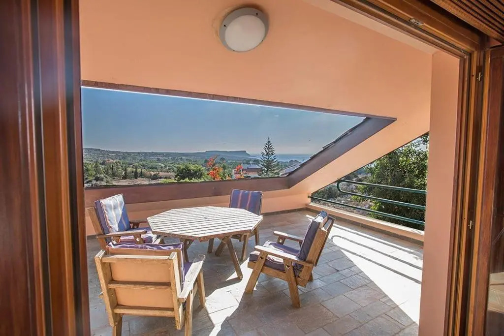 Villa Ayia Napa Foothills, Exquisite 5Bdr Ayia Napa Villa With Pool