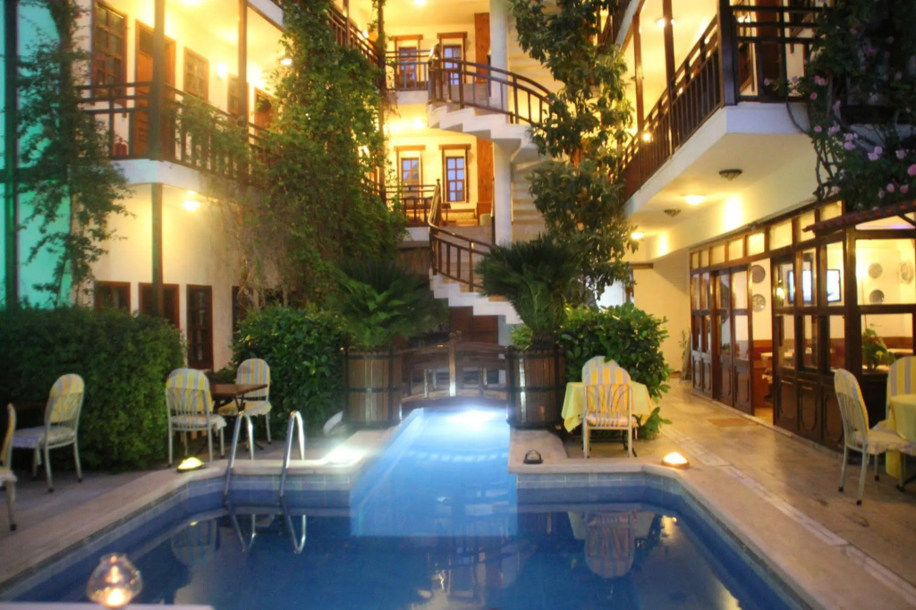 Hotel Karyatit Kaleici