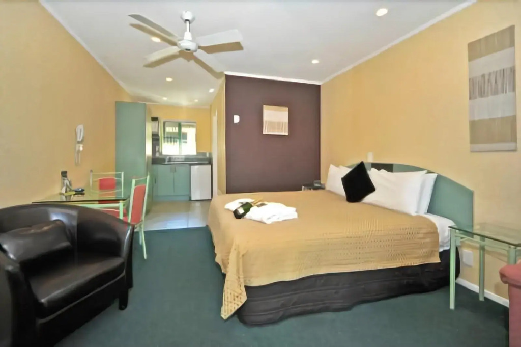 ALa Vista Motel