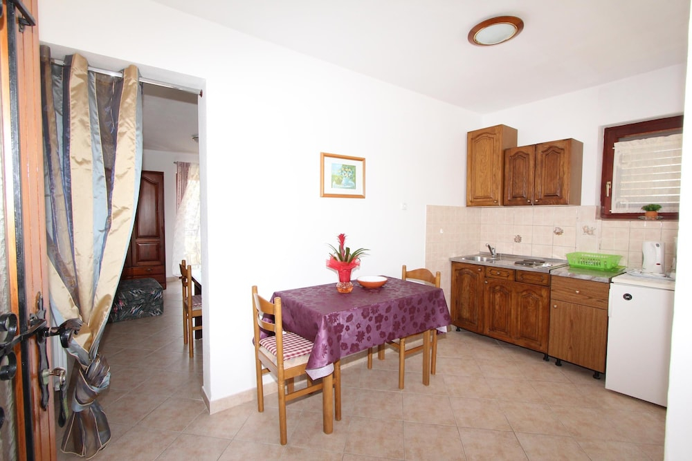 Apartments and Room Silvana
