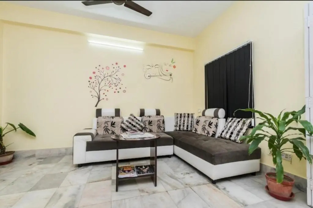 7 Div Guest House