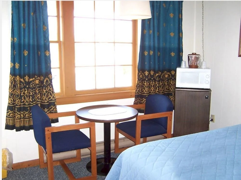 Eastview Motel