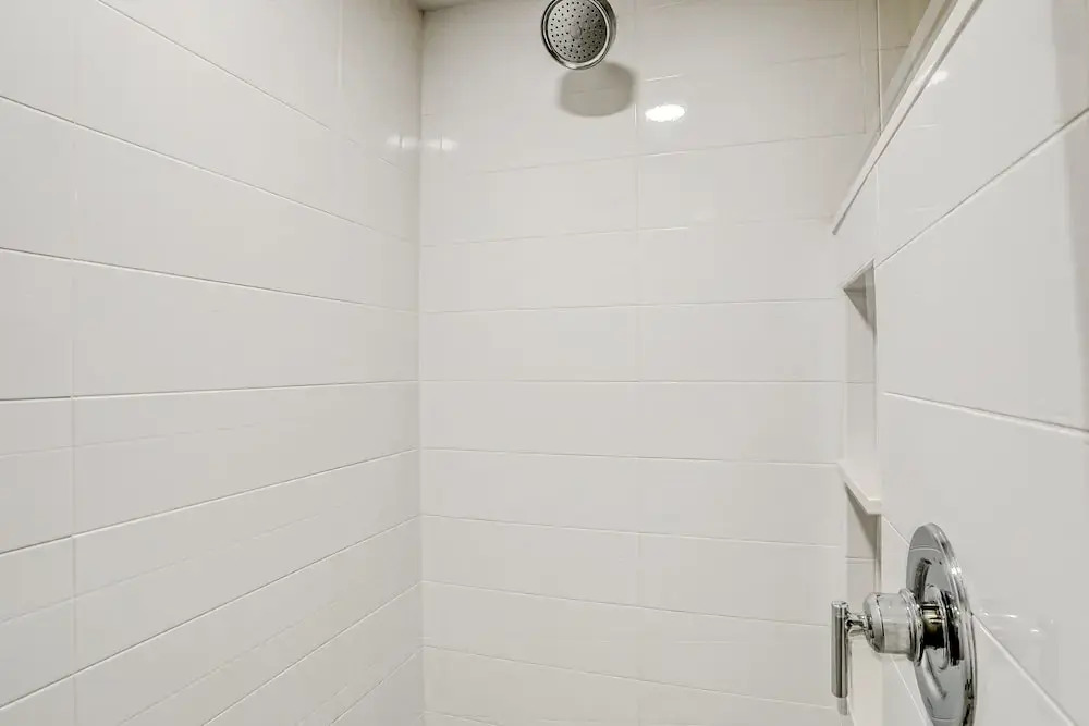 Oceanfront Condo With Beach Access, Patio, Outdoor Pools, Tennis Court, W/d, AC