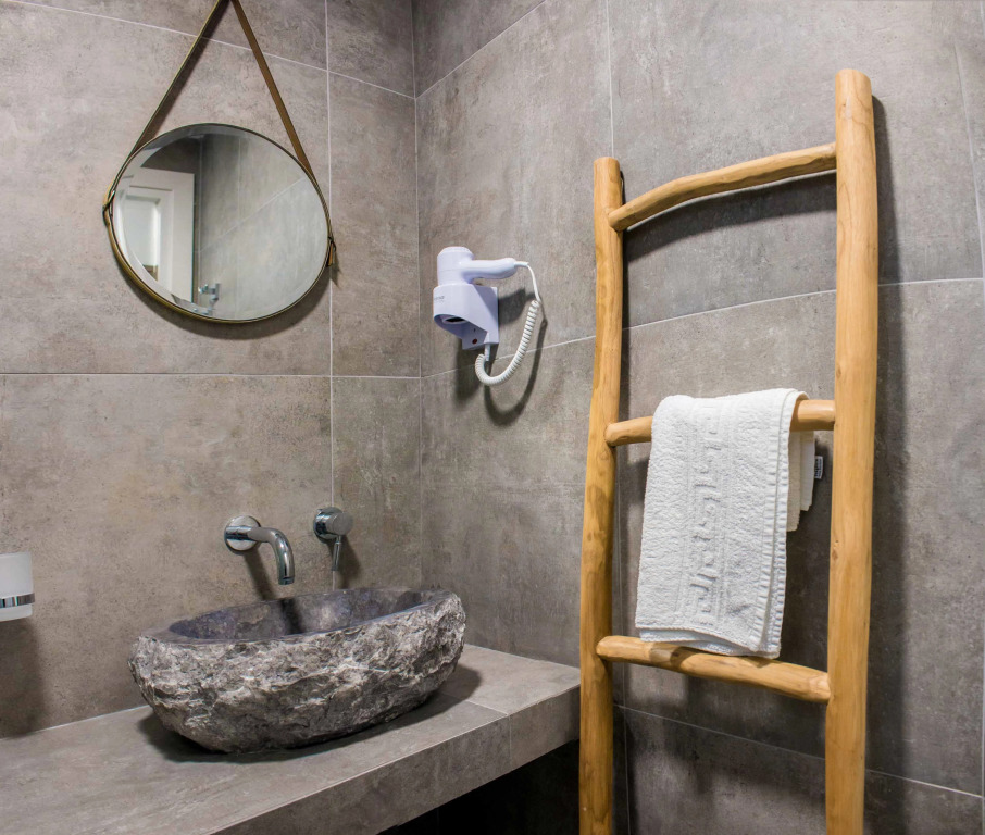 Malibu Boutique Studios & Bungalows