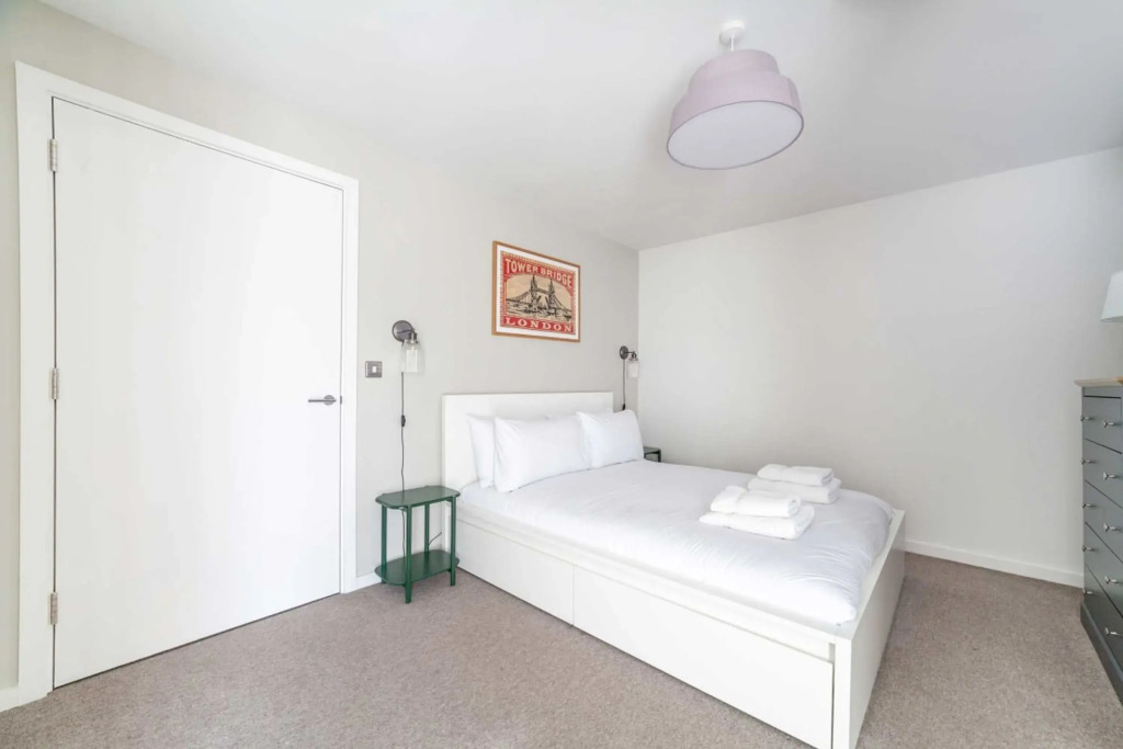 Cosy East London Retreat