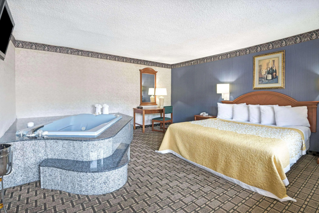 Days Inn and Conference Center Branford