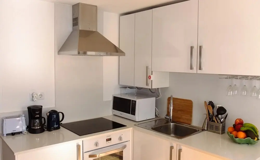 Traditional Lisbon Madragoa Studio