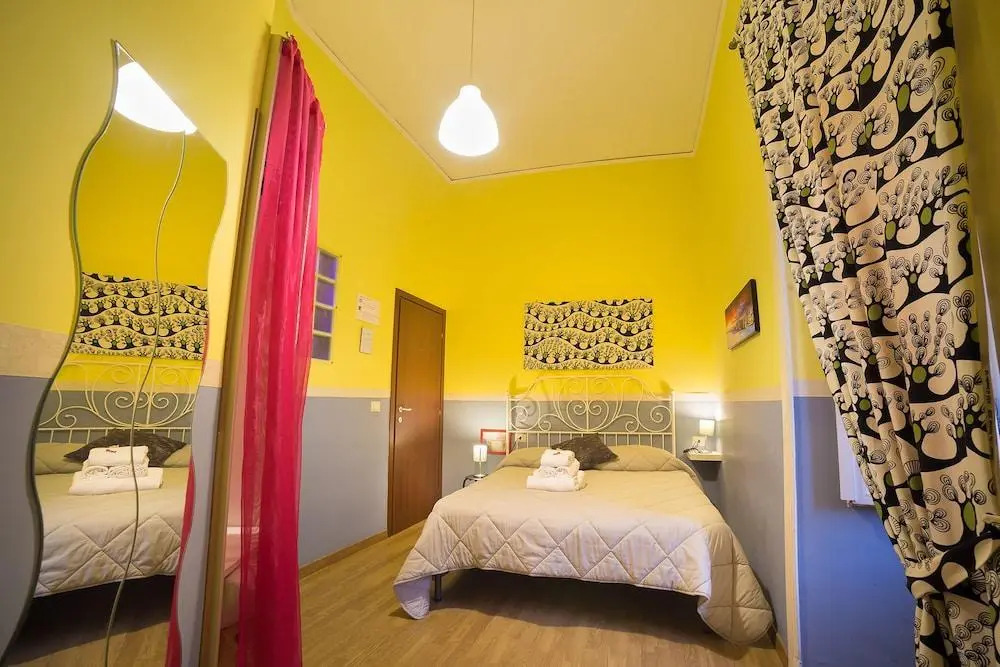 Le 4 Stagioni Napoli Centro B&B