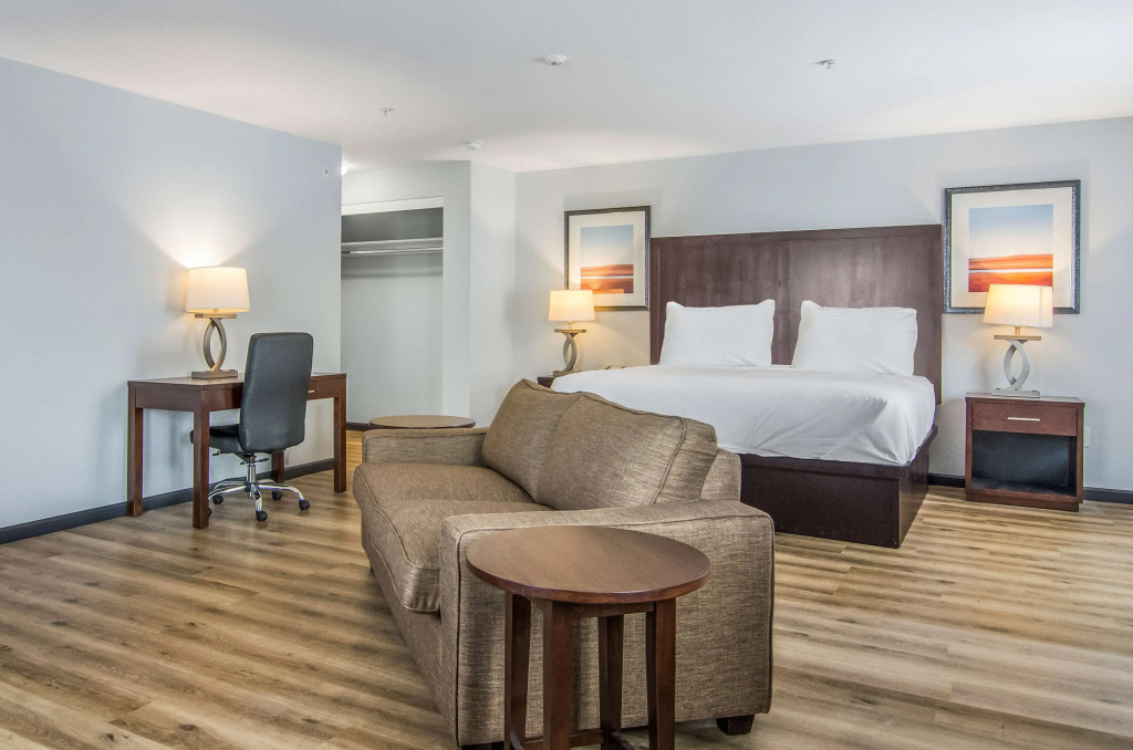 Red Lion Inn & Suites Des Moines