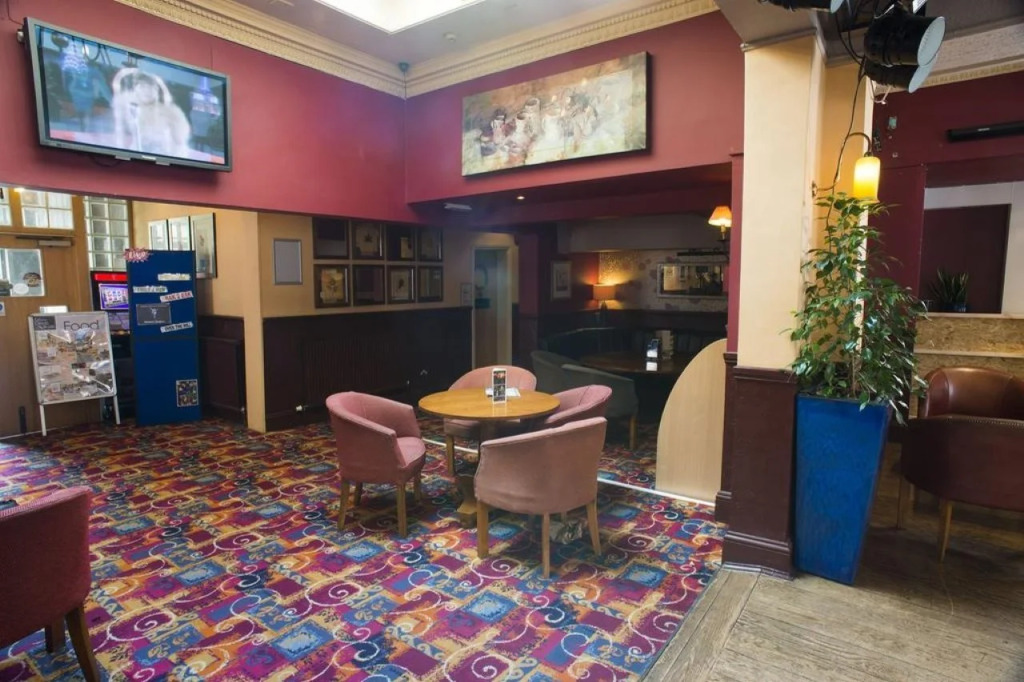 Station Hotel