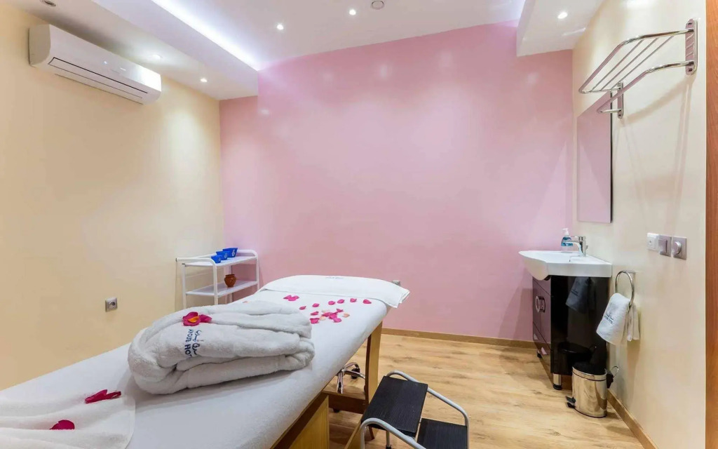 Курортный отель Ayoub Spa