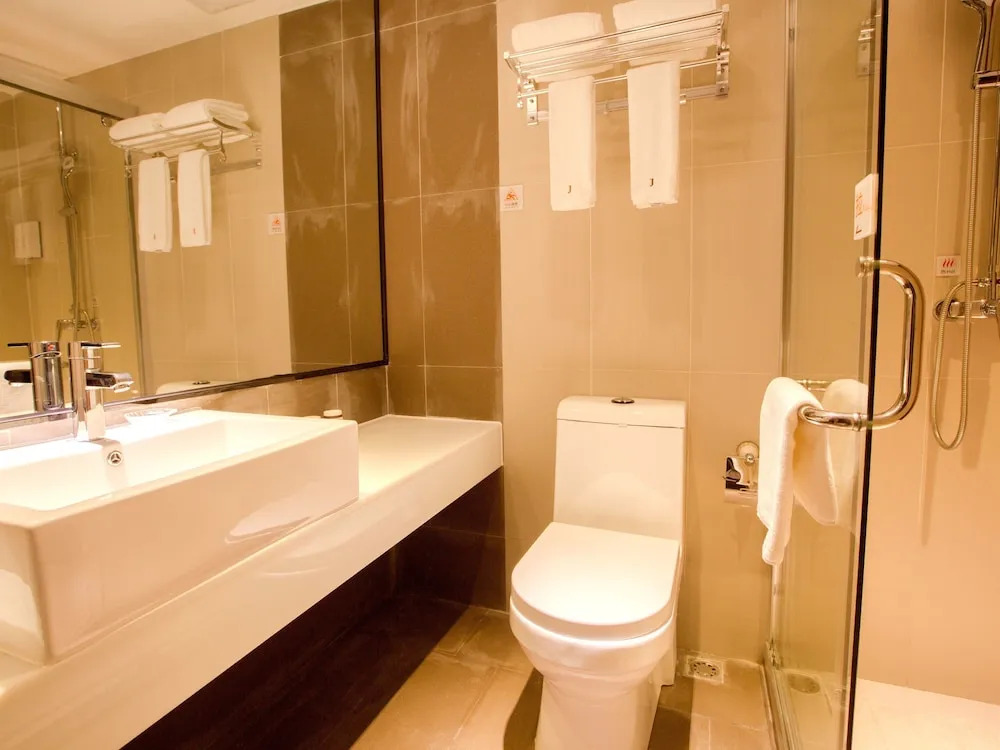 JTour Hotel Warmart Branch