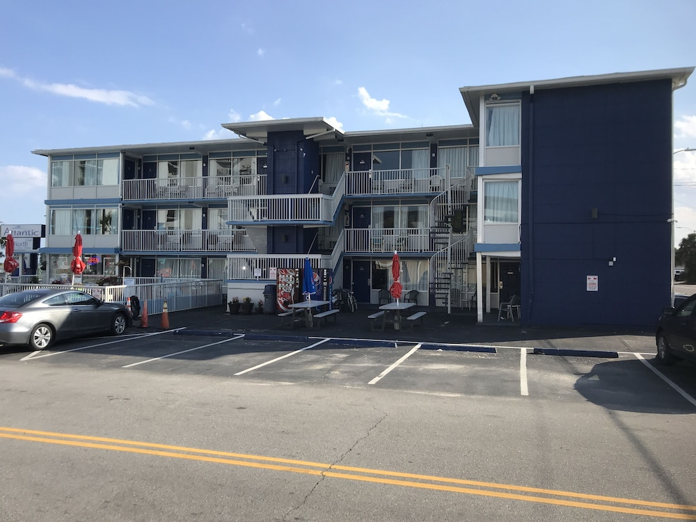 Ocean 5 Hotel