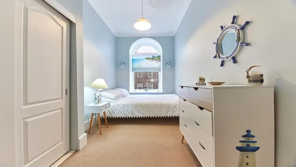 Host Stay Hide Hill