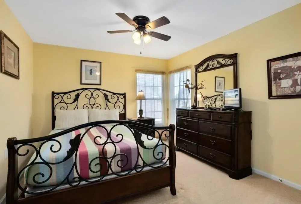 Fantastic Resort 5br House - South Facing Pool/spa 5 Bedroom Villa by RedAwning
