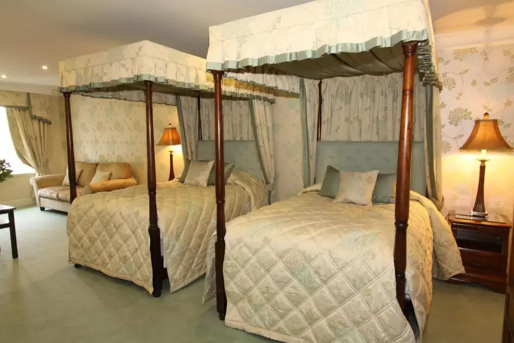 Mansion House Hotel
